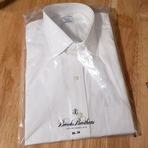 White dress shirt